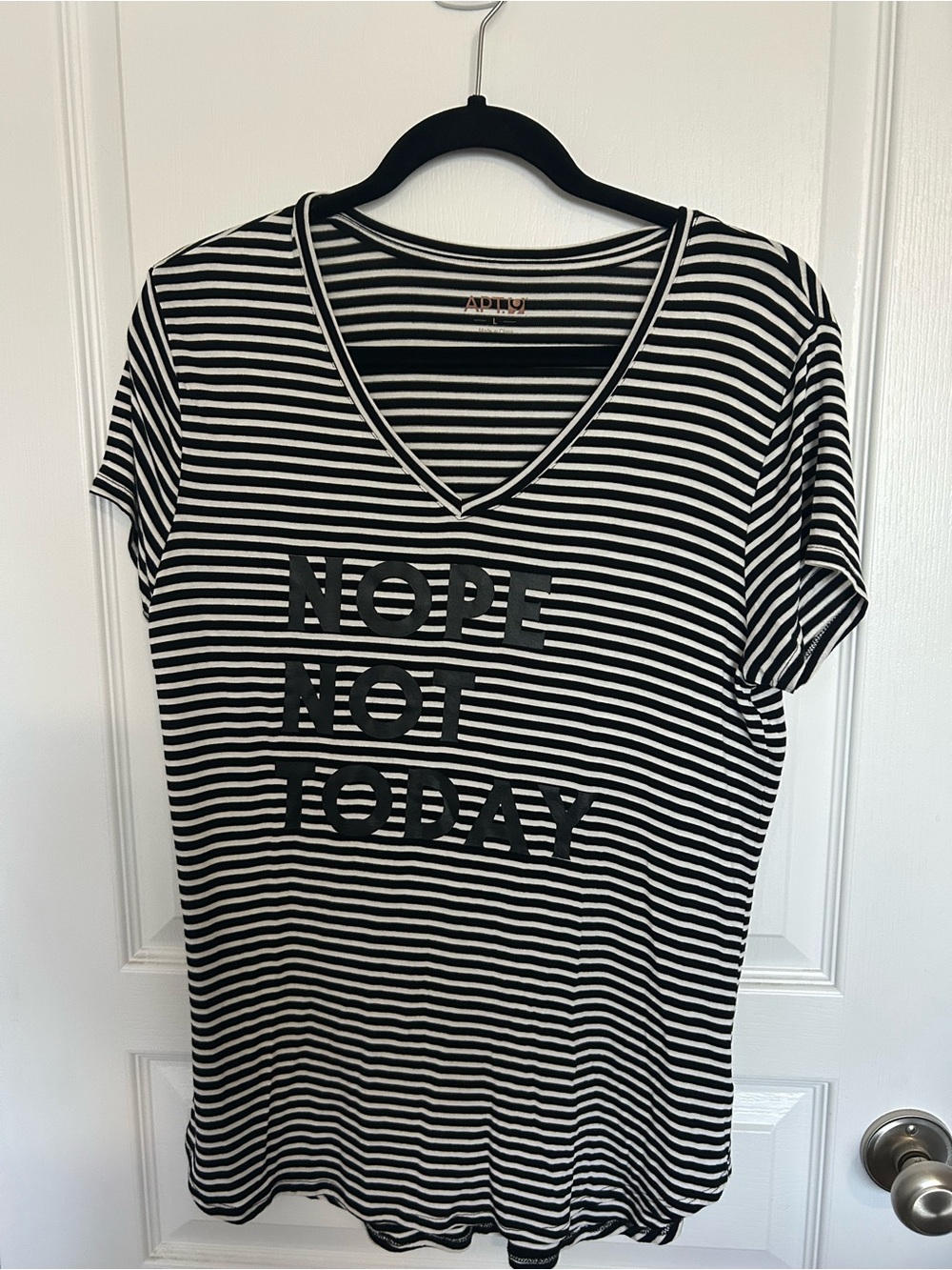 Apt. 9 Black and White Striped Short Sleeve Tee